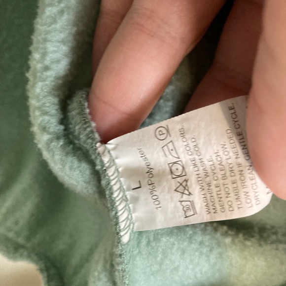 Cozy Green Hoodie - Picture 4 of 4